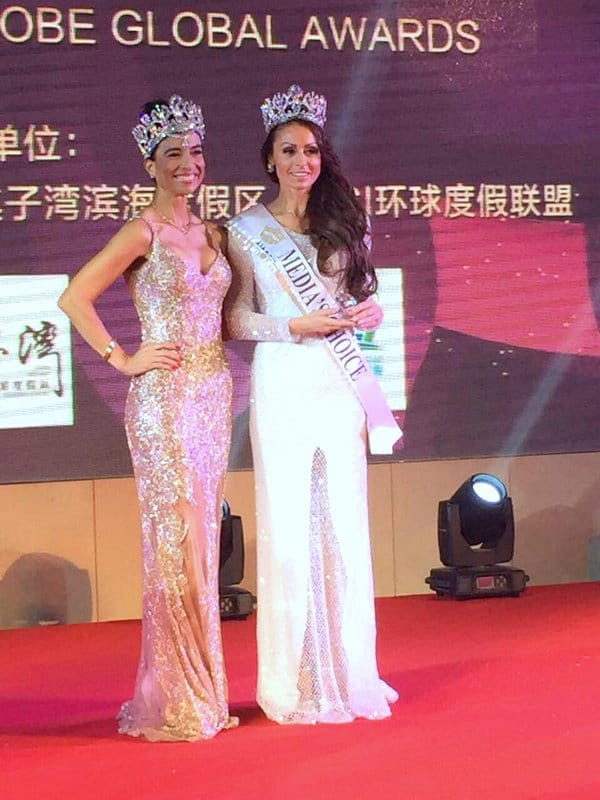 ЦВЕТИ РАЗЛОЖКА БЛЕСТИ НА MRS. GLOBE AWARDS 2016 В ТОАЛЕТИ НА ХРИСТО ЧУЧЕВ